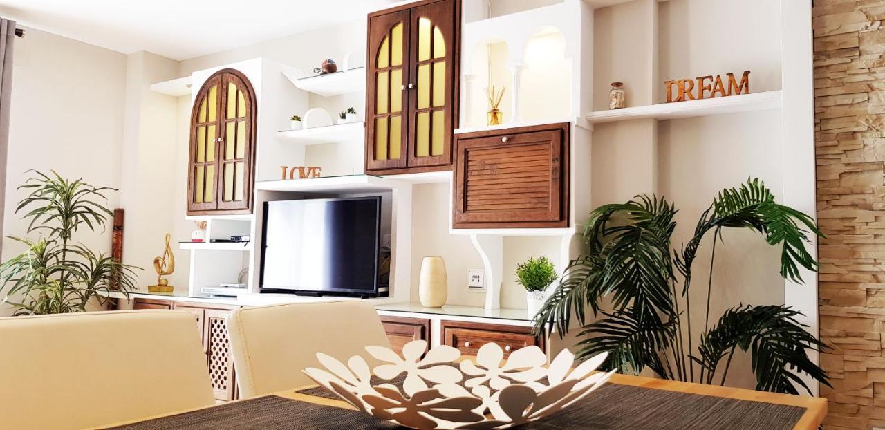 Apartament Apartamento Duplex Frente Al Mar Paseo Maritimo Torremolinos Zewnętrze zdjęcie